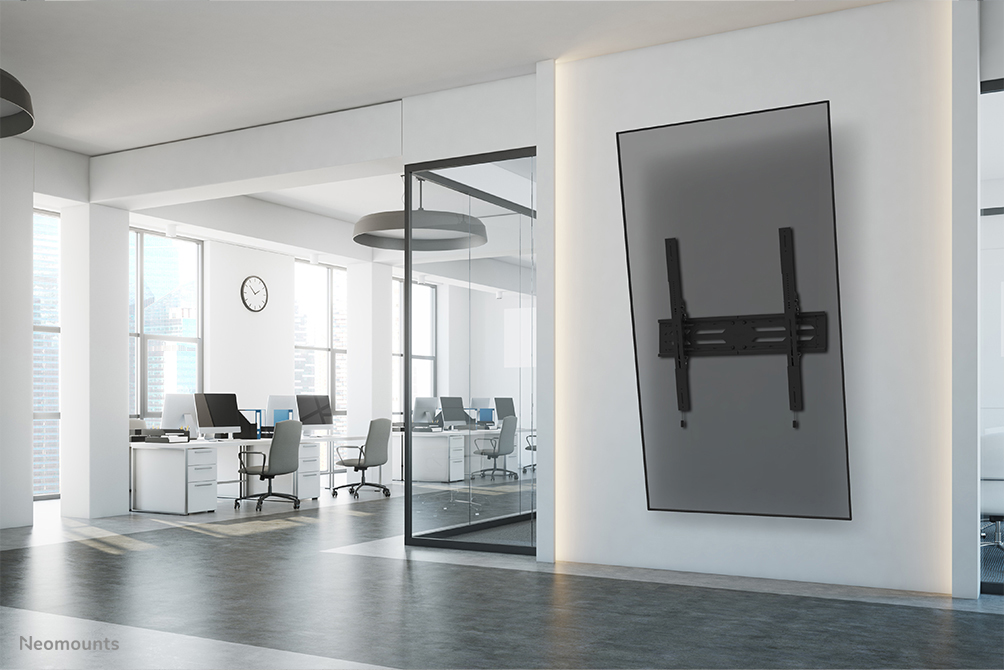 Neomounts WL35S-950BL19 Schwerlast-Wandhalterung 55-110" - neigbar - abschließbar - Quer- und Hochformat